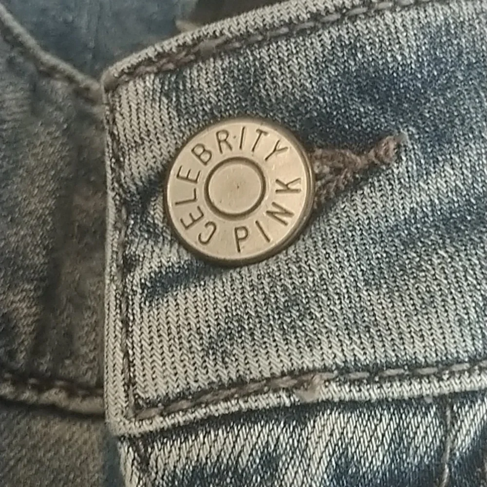 Forever 21 Celebrity Pink Skinny Distressed Raw Hem Ankle Jeans sz plus 22 - Picture 3 of 15